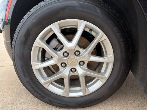 Used 2024 Chevrolet Equinox LT image 9