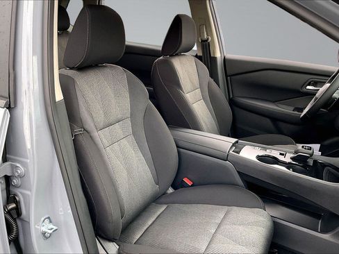 New 2026 Nissan Rogue SV FWD image 9