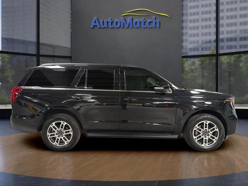 Used 2025 Ford Expedition Active AWD/4WD image 13