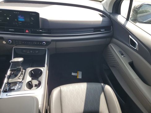 New 2026 Kia Carnival EX FWD image 27