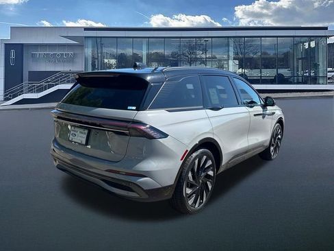 New 2026 Lincoln Nautilus Reserve w/ Jet Appearance Package AWD/4WD image 8