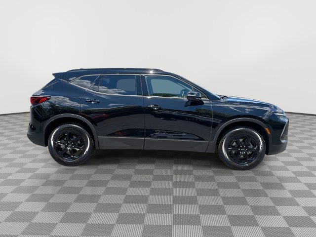 Certified 2026 Chevrolet Blazer LT w/ Midnight/Sport Edition AWD/4WD image 13