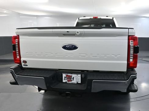 Used 2023 Ford F250 Lariat w/ Lariat Ultimate Package AWD/4WD image 7