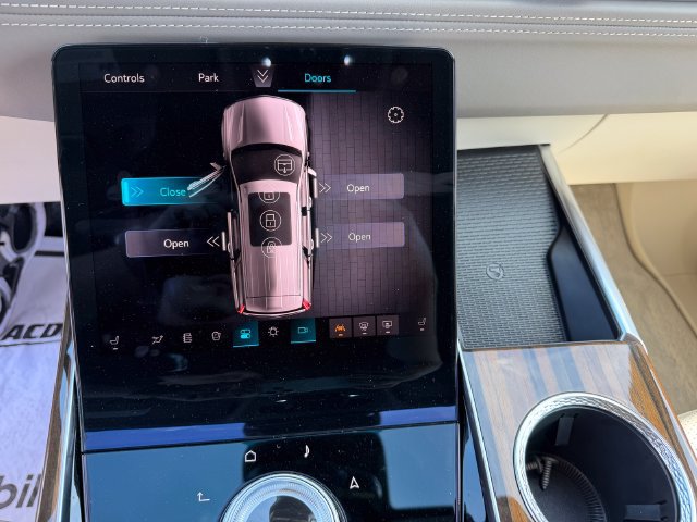 New 2026 Cadillac Escalade Platinum Sport AWD/4WD image 16