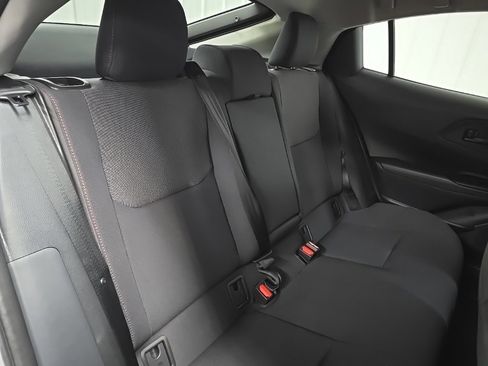 Used 2025 Toyota Prius Plug-In Hybrid image 16