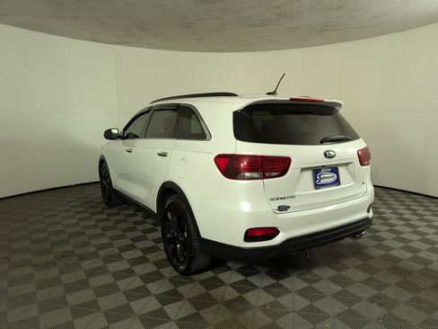 Used 2020 Kia Sorento S image 4