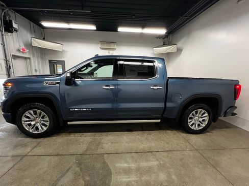 New 2026 GMC Sierra 1500 Denali w/ Technology Package image 9