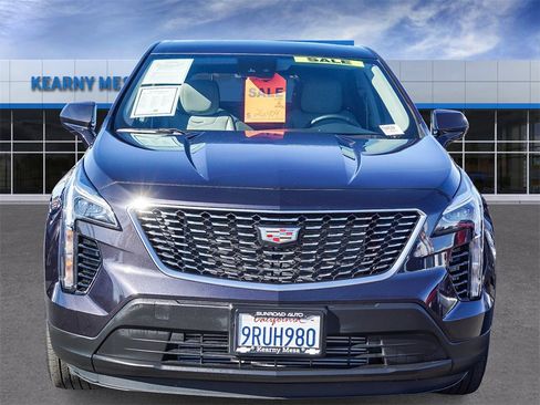 Used 2023 Cadillac XT4 Luxury w/ Cold Weather Package image 2
