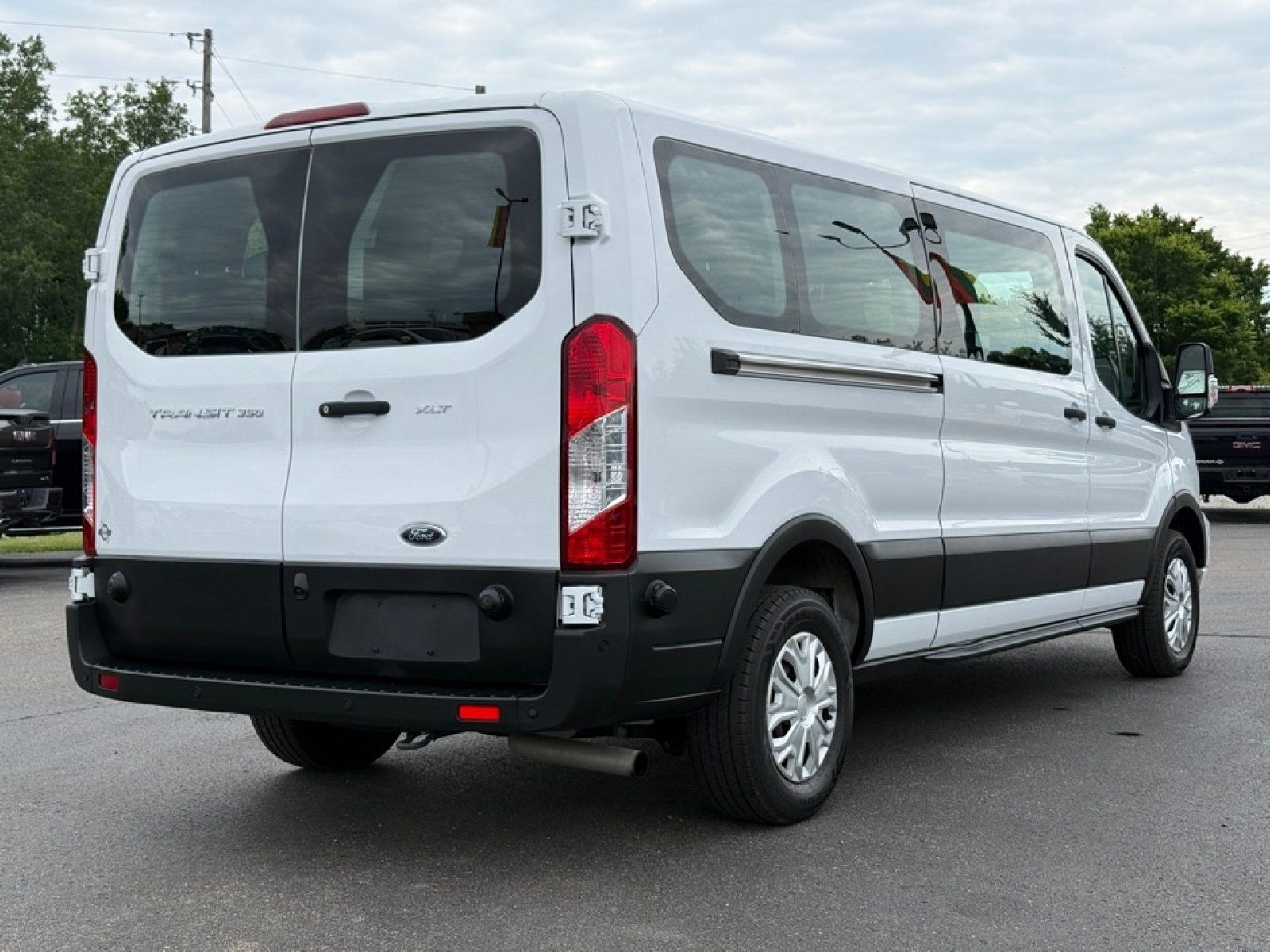 Used 2024 Ford Transit 350 XLT RWD image 8