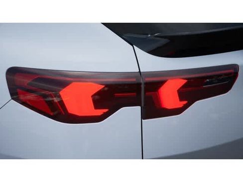 New 2026 BMW X2 M35i w/ Technology Package AWD/4WD image 8