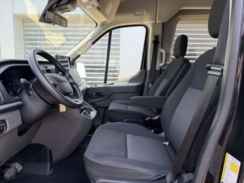 Used 2022 Ford Transit 350 XLT RWD image 21