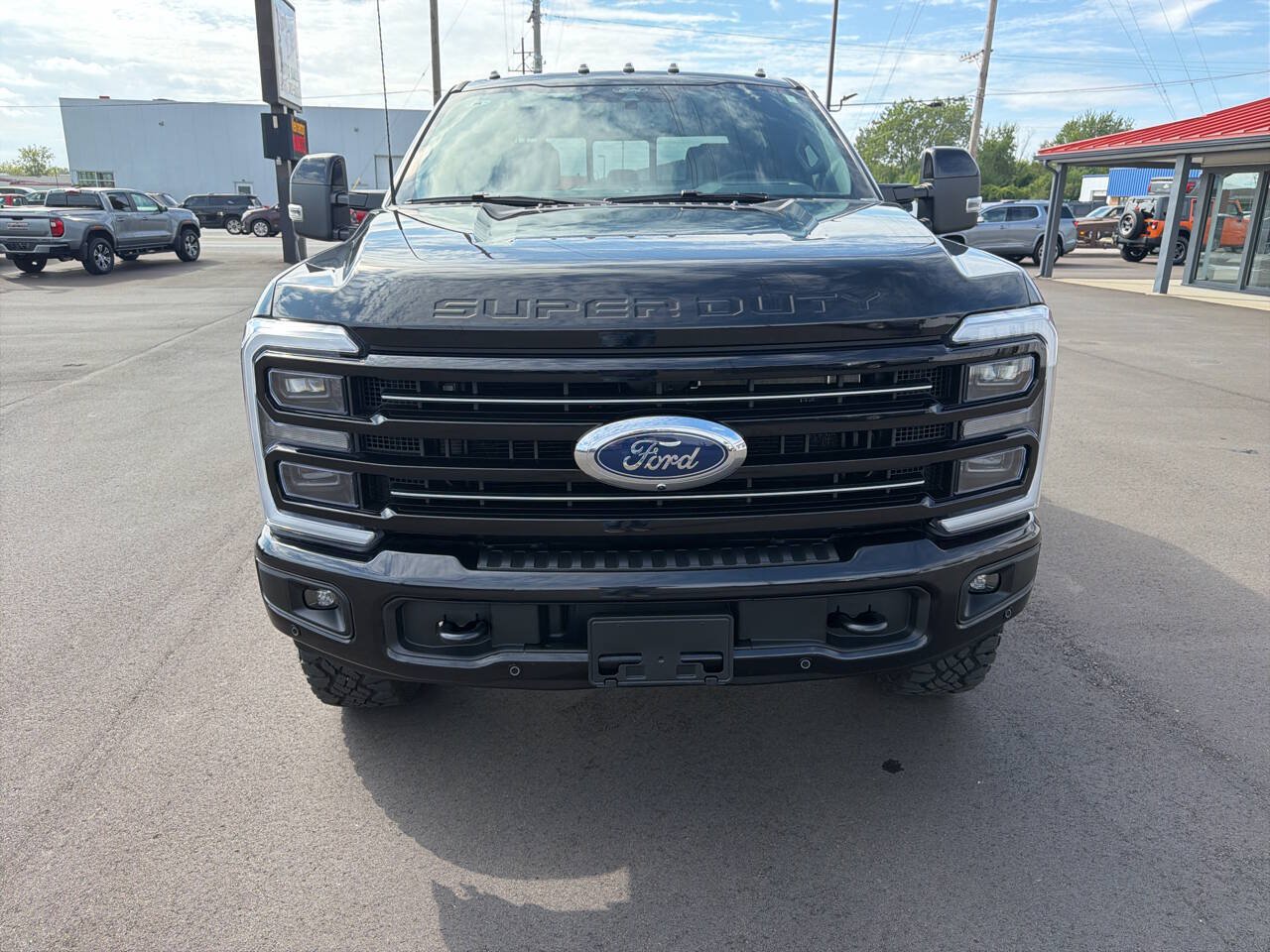 Used 2026 Ford F250 Platinum w/ Tremor Off-Road Package AWD/4WD image 3