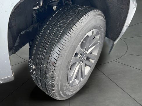 Used 2020 GMC Canyon SLE w/ Elevation Edition image 38