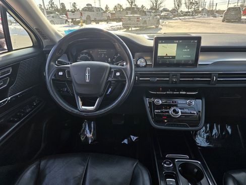 Used 2022 Lincoln Corsair AWD w/ Premium Package image 15