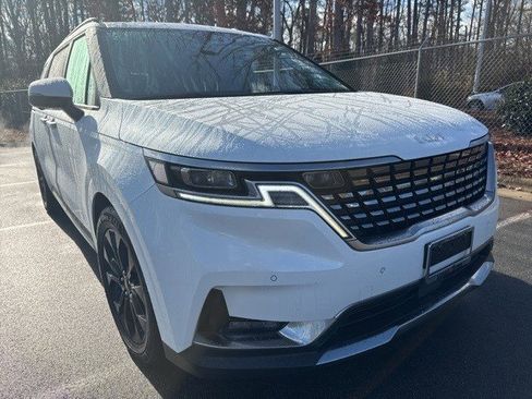 Used 2024 Kia Carnival SX Prestige image 9