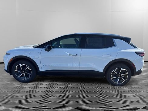 New 2026 Chevrolet Equinox EV LT image 4