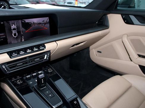 Used 2021 Porsche 911 Carrera S image 29