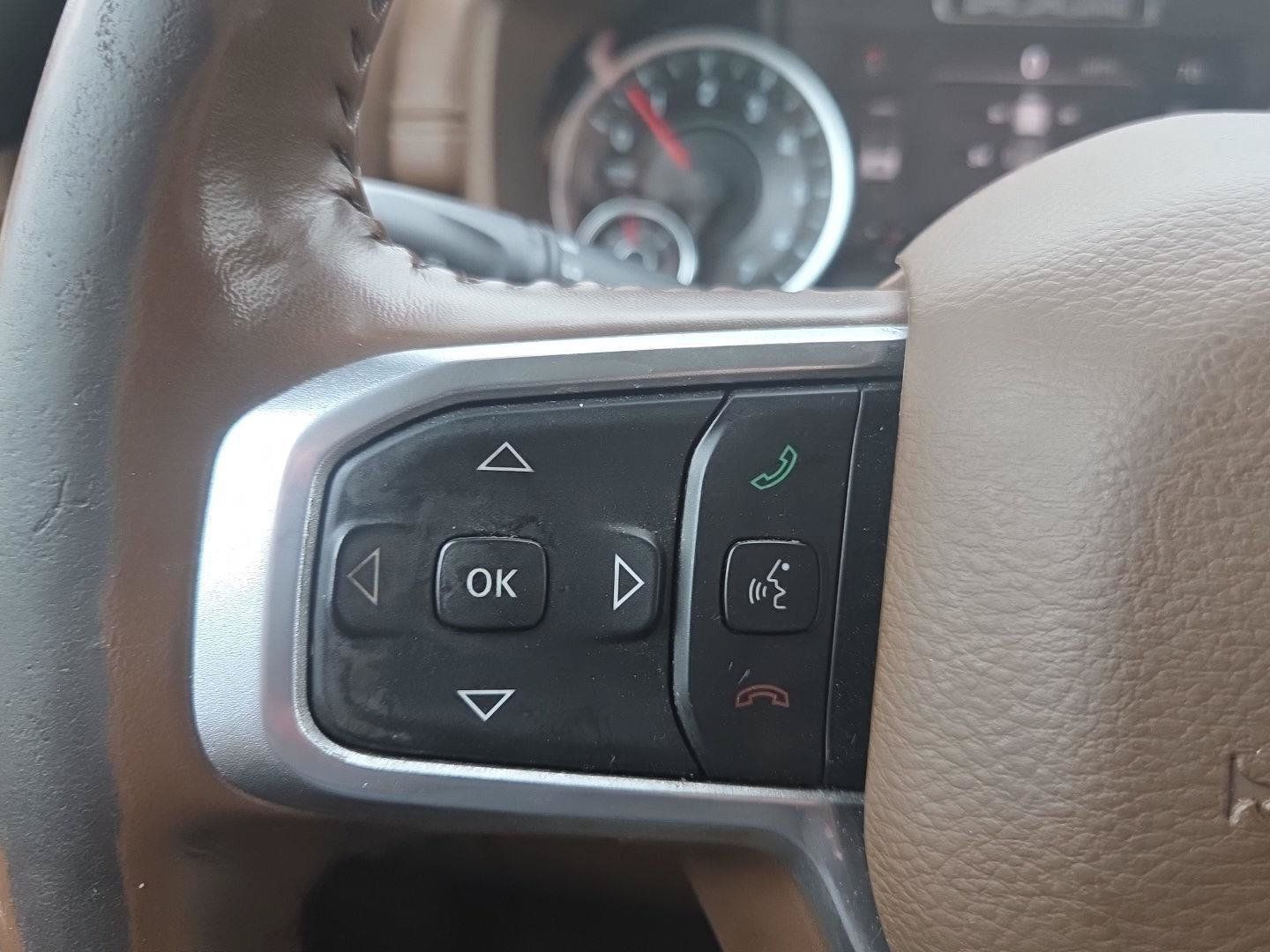 Used 2020 RAM 1500 Laramie AWD/4WD image 8