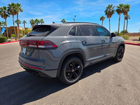 New 2026 Volkswagen Atlas Cross Sport SEL R-Line AWD/4WD image 4