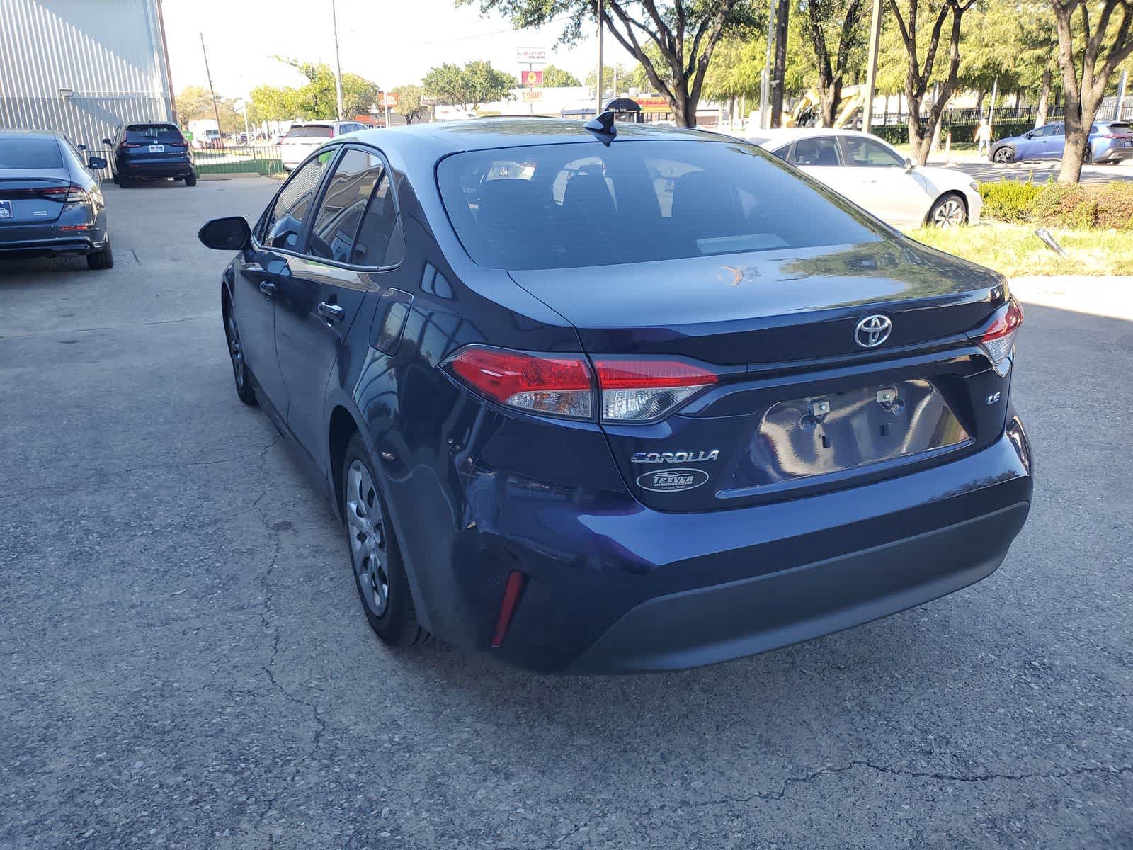 Used 2025 Toyota Corolla LE FWD image 4