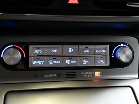 Used 2023 Hyundai Kona Limited w/ Cargo Package FWD image 33