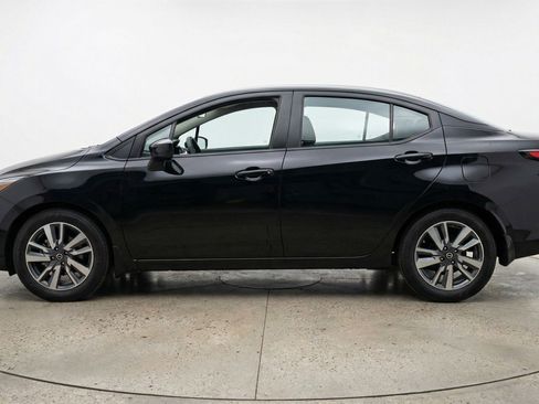 Used 2025 Nissan Versa SV FWD image 5