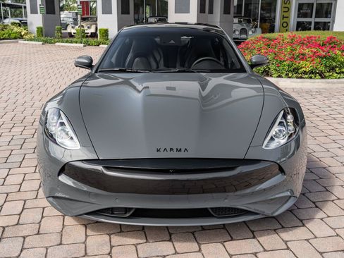 New 2025 Karma Revero Luxury RWD image 22