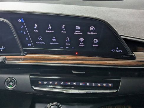 Used 2023 Cadillac Escalade ESV Premium Luxury image 13