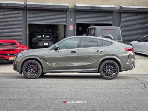 Used 2025 BMW X6 xDrive40i w/ Climate Comfort Package AWD/4WD image 4
