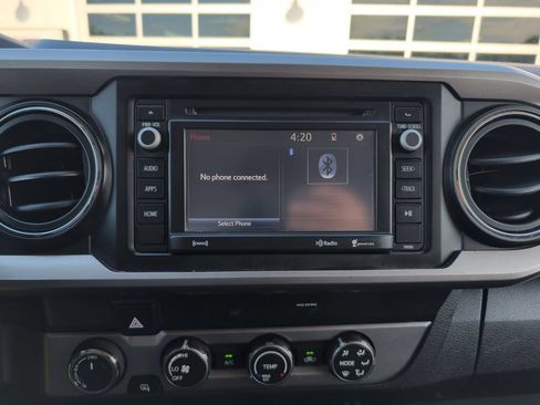 Used 2019 Toyota Tacoma SR5 AWD/4WD image 19