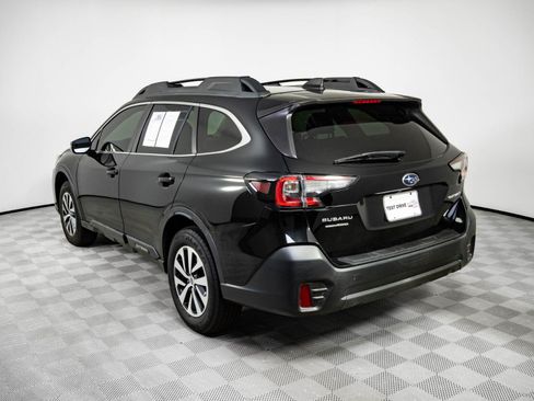 Used 2021 Subaru Outback Premium w/ Popular Package #1 AWD/4WD image 3