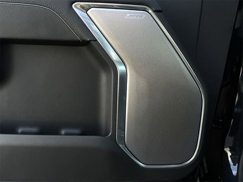 Used 2025 GMC Sierra 2500 Denali w/ Technology Package image 25