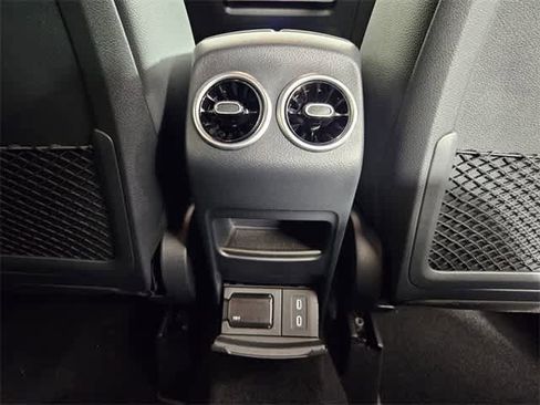 Certified 2025 Mercedes-Benz GLA 250 4MATIC image 34