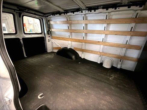 Used 2025 Chevrolet Express 2500 w/ Driver Convenience Package RWD image 23