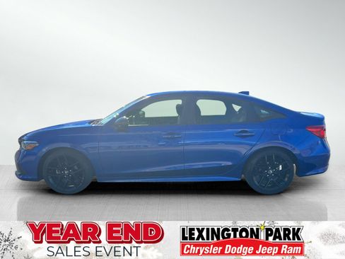 Used 2023 Honda Civic Sport image 3