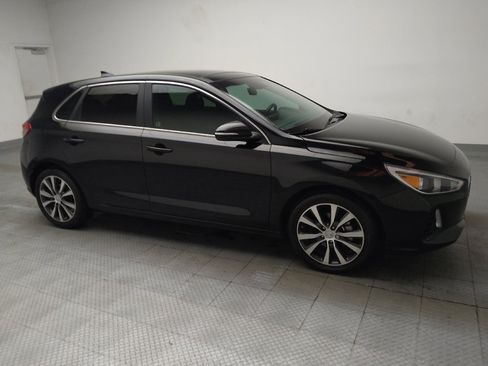 Used 2019 Hyundai Elantra GT w/ Style Package 02 FWD image 11