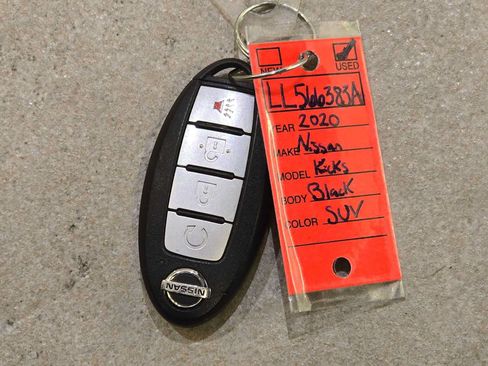 Used 2020 Nissan Kicks SR FWD image 33