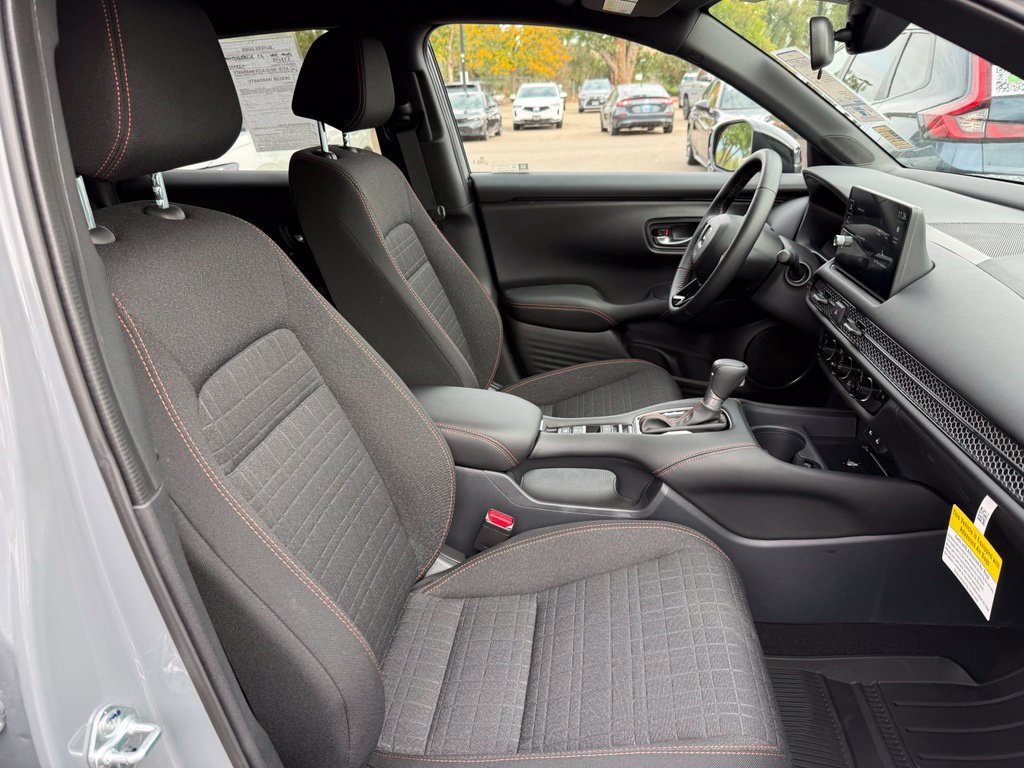 Used 2027 Honda HR-V Sport image 18
