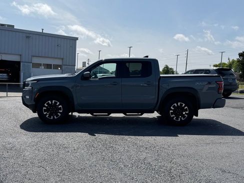 Used 2024 Nissan Frontier Pro-X RWD image 8