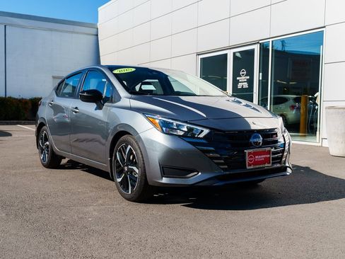 New 2025 Nissan Versa SR w/ Trunk Package image 26