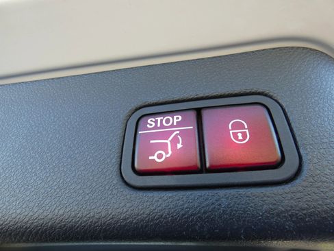 Used 2015 Mercedes-Benz ML 350 4MATIC image 93