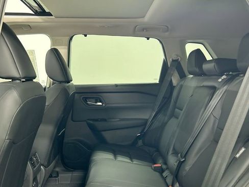 New 2026 Nissan Rogue SV w/ SV Premium Package AWD/4WD image 19