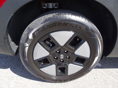 Used 2026 Hyundai Santa Fe SEL FWD image 35