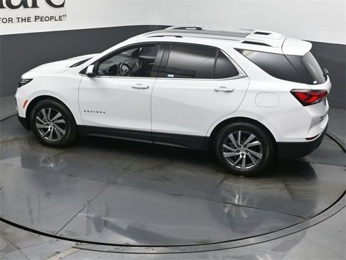 Used 2022 Chevrolet Equinox Premier image 48