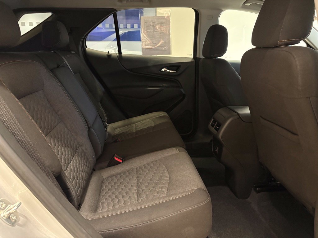 Used 2021 Chevrolet Equinox LT AWD/4WD image 21