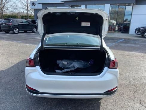 Certified 2020 Lexus ES 300h w/ Accessory Package image 30