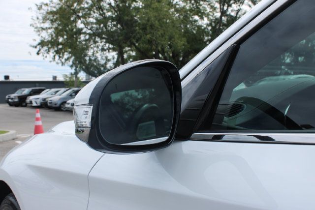 Used 2023 Genesis G70 2.0T Advanced AWD/4WD image 8