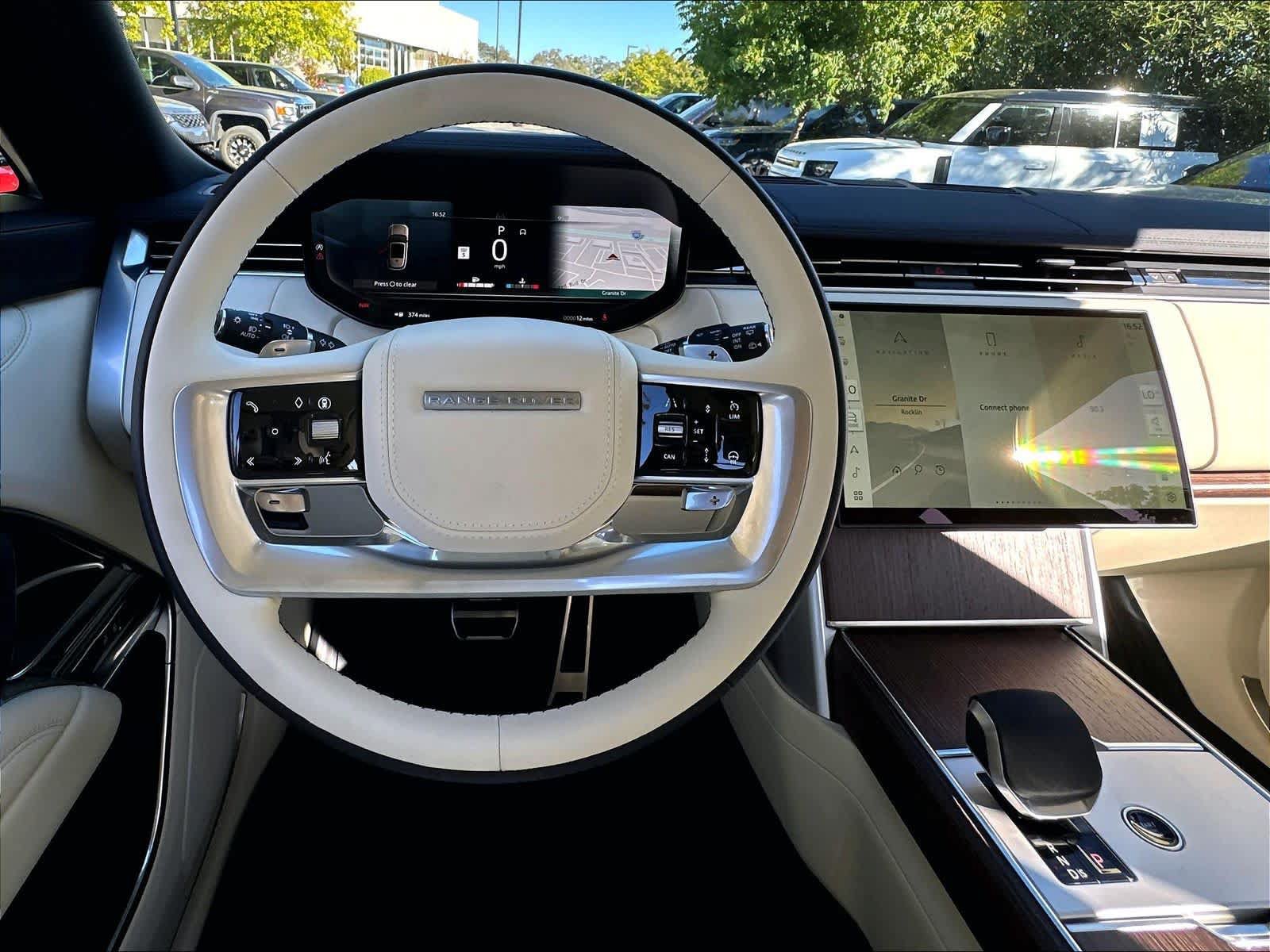 New 2026 Land Rover Range Rover Long Wheelbase SE AWD/4WD image 15