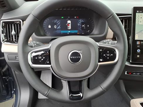 New 2026 Volvo XC90 B6 Plus w/ Protection Package Premier AWD/4WD image 19