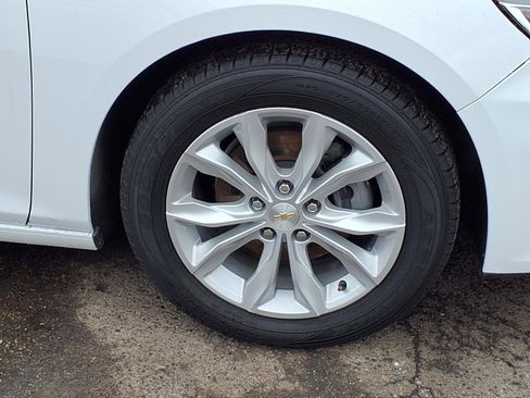 Used 2024 Chevrolet Malibu LT image 25